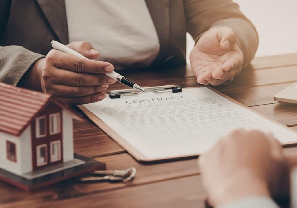 Blue and White Modern Creative Marketing Agency Email Header (Instagram Post) (8)